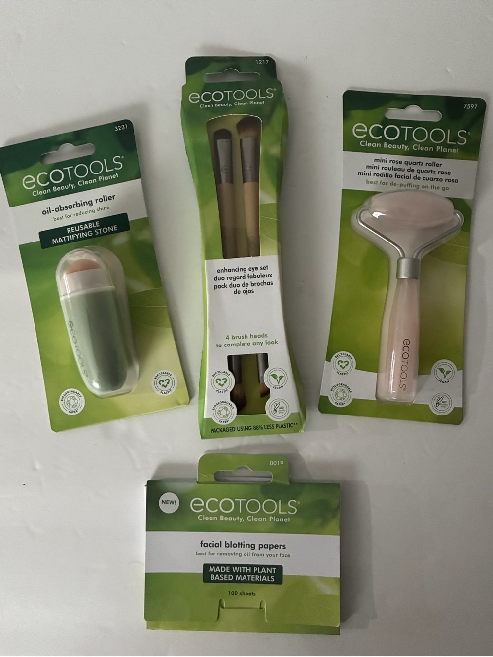 4 pc. ecotools Green and Pink Beauty Tools Bundle